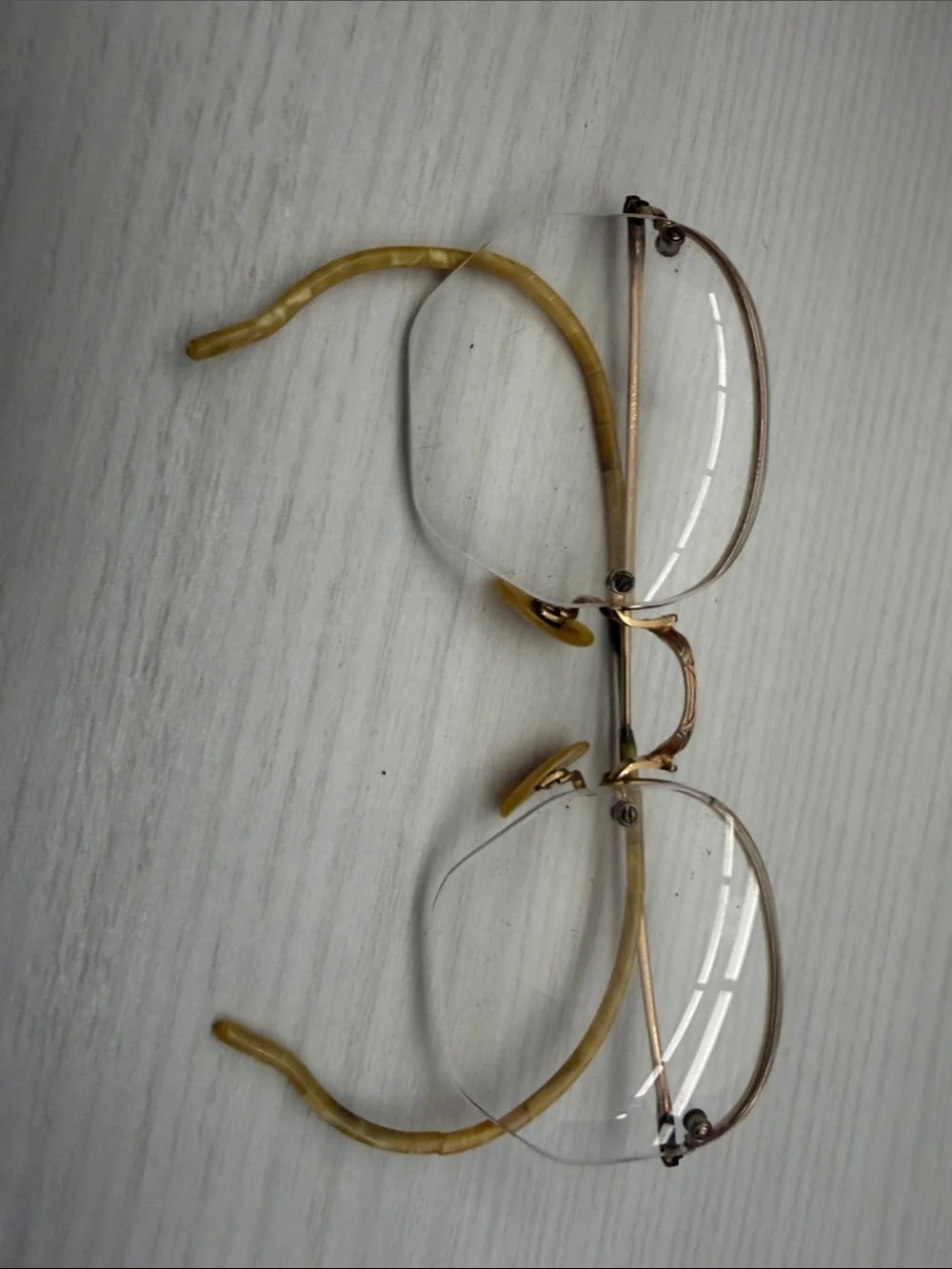 Vintage Shuron Gold-Tone Rimless Eyeglass Bridge